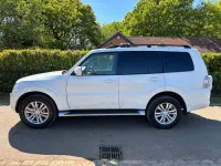Used Mitsubishi Shogun 197 HP (144 kW) 2014 White SUV