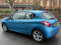 Used Peugeot 208 Active 82 HP (60 kW) 2012 Blue Hatchback