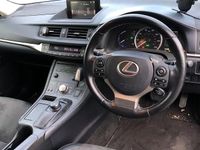 Used Lexus CT200h Luxury Line 136 HP (100 kW) 2018 Blue Hatchback