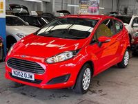 Used Ford Fiesta Style 82 HP (60 kW) 2013 Red Hatchback