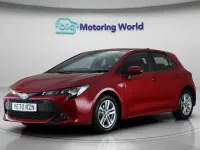 Used Toyota Corolla 122 HP (89 kW) 2020 Red Hatchback