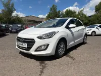 Used Hyundai i30 SE 110 HP (80 kW) 2015 White Hatchback