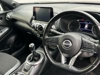 Used Nissan Juke N-Connecta 114 HP (83 kW) 2024 Red SUV