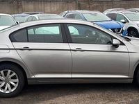 Begagnad VW Passat S 120 HK (88 kW) 2015 Silver Sedan