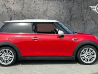 Used Mini Cooper Hatch 134 HP (98 kW) 2018 Red Hatchback
