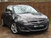 Begagnad Vauxhall Astra SRi 100 HK (73 kW) 2014 Grå Halvkombi