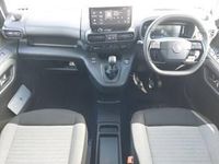 New Citroën Berlingo 101 HP (74 kW) 2026 White MPV