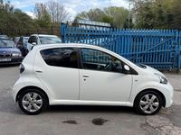 Used Toyota Aygo Style 68 HP (50 kW) 2014 White Hatchback