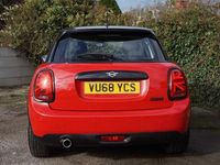 Used Mini Cooper Hatch 136 HP (100 kW) 2018 Red Hatchback