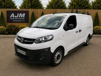 Used Vauxhall Vivaro 100 kW (136 HP) 2022 White MPV