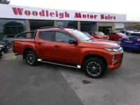 Used Mitsubishi L200 150 HP (110 kW) 2021 Orange Pickup