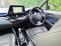 Używany Toyota C-HR 2017 Biały SUV