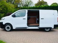 Used Citroën Dispatch 142 HP (104 kW) 2022 White MPV