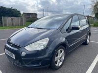 Begagnad Ford S-MAX Titanium 220 HK (161 kW) 2008 Grå Minibuss