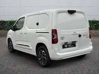 New Toyota Proace 50 kW (68 HP) 2025 White MPV