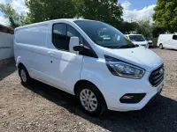 Usado Ford Transit Custom Limited 130 HP (95 kW) 2022 Branco Van