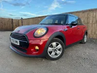 Begagnad Mini ONE Hatch 102 HK (75 kW) 2015 Röd Halvkombi