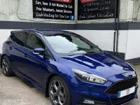 Used Ford Focus ST 250 HP (183 kW) 2017 Blue Hatchback
