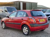 Used Kia Rio 97 HP (71 kW) 2009 Red Hatchback