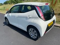 Used Toyota Aygo X-play 2018 White Hatchback