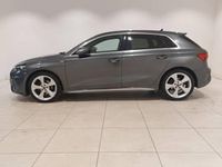 Usado Audi A3 S-Line 110 HP (80 kW) 2022 Cinzento Sedan
