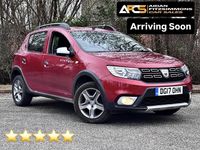 Used Dacia Sandero Lauréate 90 HP (66 kW) 2017 Red Hatchback