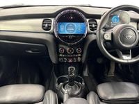 Usado Mini Cooper S Exclusive 176 HP (129 kW) 2023 Prateado Citadino