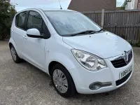 Used Vauxhall Agila S 68 HP (50 kW) 2014 White MPV