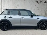 Begagnad Mini Cooper S Premium Plus 178 HK (130 kW) 2023 Silver Halvkombi
