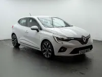 Używany Renault Clio V SE 90 KM (66 kW) 2022 Biały Hatchback