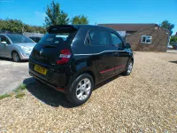 Used Renault Twingo Dynamique 70 HP (51 kW) 2015 Black Hatchback