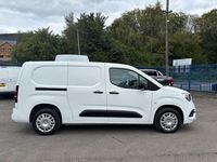 Used Vauxhall Combo Sportive 100 HP (73 kW) 2022 White MPV