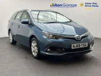 Used Toyota Auris Hybrid 2018 Blue Estate