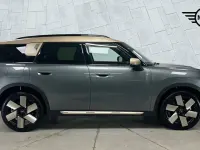 Used Mini Countryman 168 HP (123 kW) 2024 Green SUV