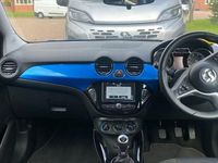 Second-hand Vauxhall Adam 69 CP (50 kW) 2019 Albastru Hatchback