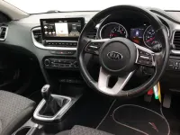 Używany Kia Ceed 120 KM (88 kW) 2020 Szary Hatchback