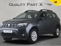 Usado Dacia Duster Comfort 91 HP (66 kW) 2022 Cinzento Citadino