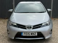 Used Toyota Auris Multidrive S 132 HP (97 kW) 2015 Silver Hatchback
