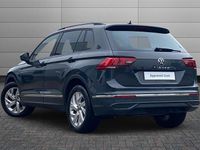 Used VW Tiguan Life 150 HP (110 kW) 2023 Urano grey SUV
