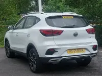 Usado MG ZS Exclusive 106 CV (77 kW) 2021 Blanco SUV