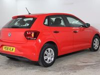 Begagnad VW Polo S 65 HK (47 kW) 2018 Röd Halvkombi