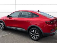 Usado Renault Arkana Iconic 142 HP (104 kW) 2022 SUV