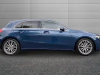 Begagnad Mercedes A200 Executive 163 HK (119 kW) 2023 Blå Halvkombi