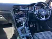 Begagnad VW Golf VII GTD 184 HK (135 kW) 2019 Vit Halvkombi