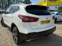 Used Nissan Qashqai N-Connecta 116 HP (85 kW) 2018 White SUV