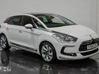 Begagnad Citroën DS5 160 HK (117 kW) 2014 Vit Halvkombi