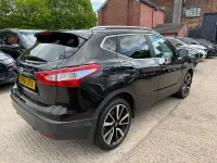 Usado Nissan Qashqai Tekna 110 CV (80 kW) 2016 Negro SUV