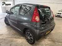 Used Peugeot 107 Urban Move 68 HP (50 kW) 2008 Grey Hatchback