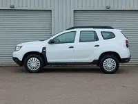Used Dacia Duster Essentiel 90 HP (66 kW) 2023 White SUV