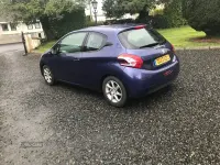 Used Peugeot 208 Active 68 HP (50 kW) 2013 Blue Hatchback